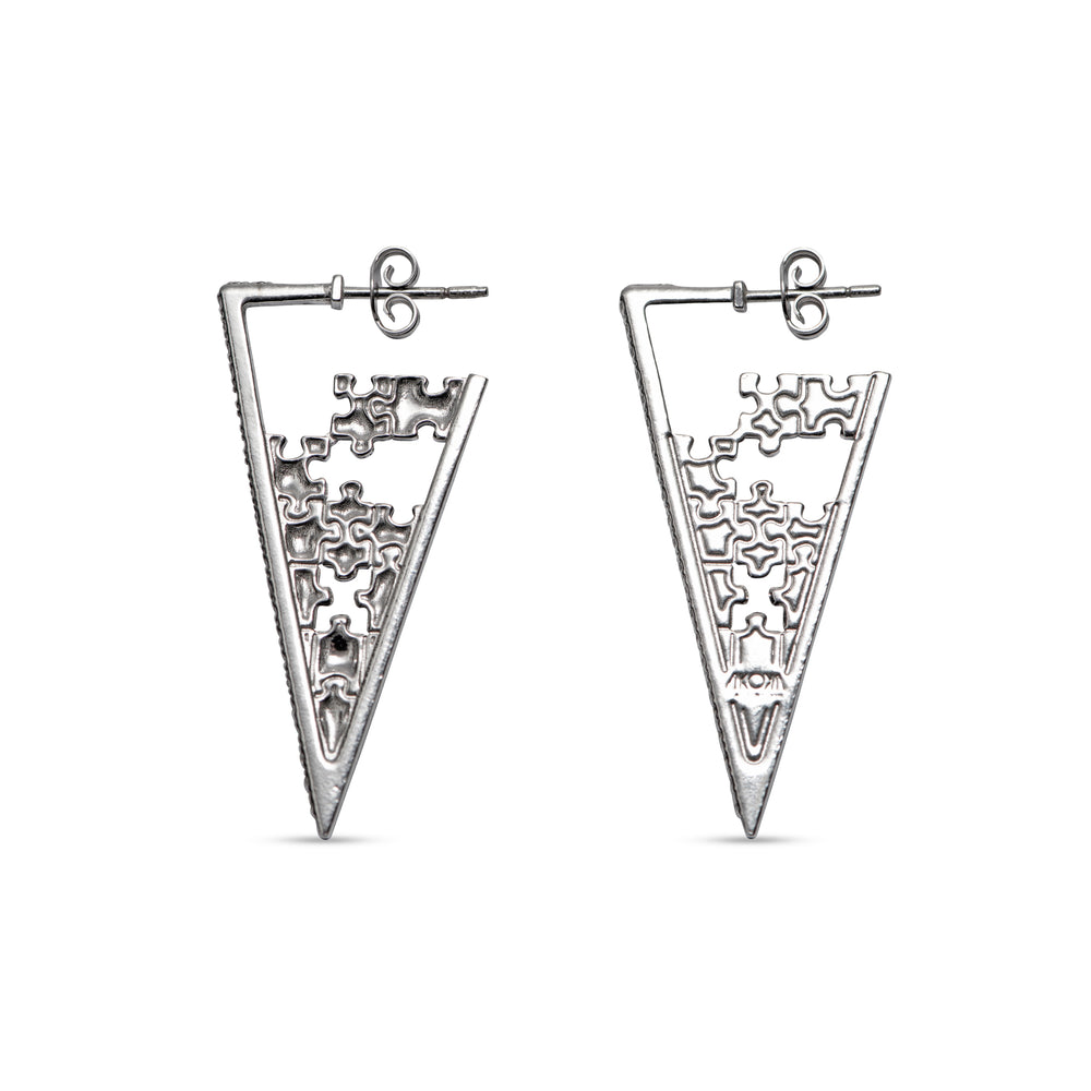 VICTORIA S Puzzle Silver Earrings
